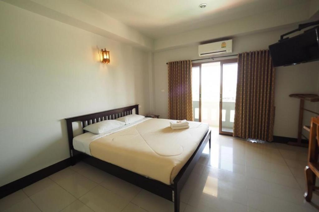 Amornsukhothai Hotel ภายนอก รูปภาพ