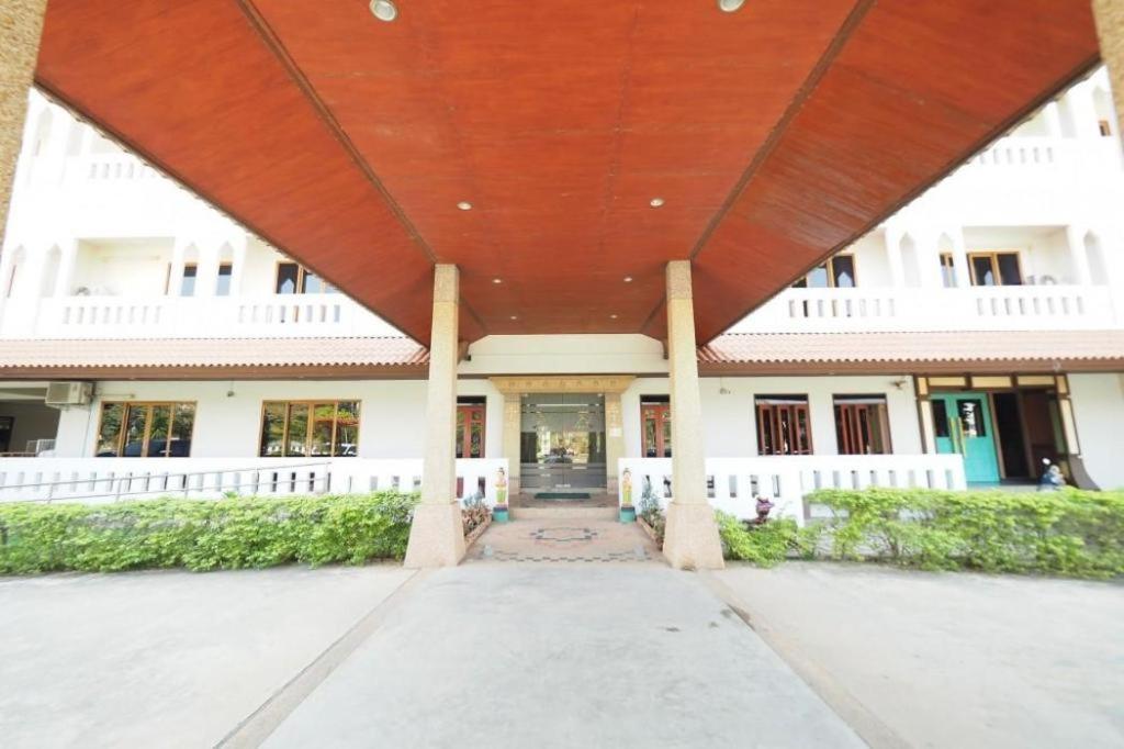Amornsukhothai Hotel ภายนอก รูปภาพ